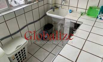 Imagem 6: Apartamento de 2 dormitórios com 1 vaga de garagem no bairro da Vila Mathias em Santos por