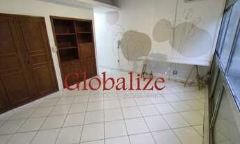 Imagem: Linda Sala Living perto da praia com garagem