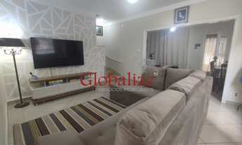 Imagem 1: Excelente sobrado com 3 dormitórios, suíte, sala 3 ambientes e piscina no bairro do Boquei