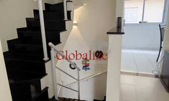 Imagem 6: Sobrado com 3 banheiros, 1 social e 2 suítes com garagem privativa possui ar condicionado