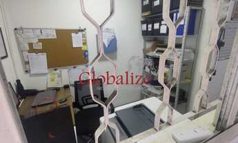 Imagem 2: Otimo Galpão bem estruturado com salas banheiro com chuveiro e e armários no bairro da Apa