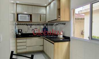 Imagem 5: Sobrado com 3 banheiros, 1 social e 2 suítes com garagem privativa possui ar condicionado