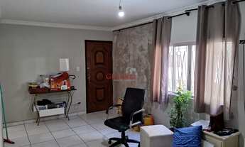 Imagem: Apartamento térreo de 3 dormitórios em