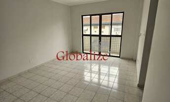 Imagem 2: Apartamento à venda com 78m², 2 quartos, 1 suíte, vaga demarcada, elevador e varanda por R