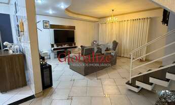 Imagem: Casa triplex com 5 dormitórios no Campo