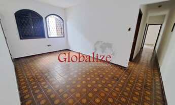 Imagem: Casa à venda com 154m², 2 quartos, quintal