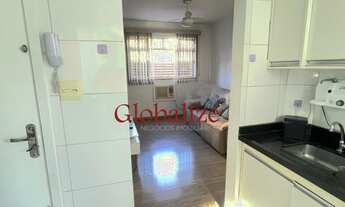 Imagem 4: Apartamento à venda com 60m², 2 quartos, vaga demarcada por R$459.000,00 no Embaré em Sant