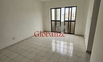 Imagem 2: Apartamento à venda com 75m², 2 quartos, 1 suíte, vaga demarcada, sacada por R$560.000,00