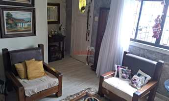 Imagem 3: Sobrado para reforma em Santos na Vila Belmiro com 2 dormitórios, garagem e quintal nos fu