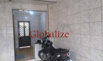 Imagem 6: Casa com 159m², 2 dormitórios, 2 banheiros e um grande Quintal na parte de trás á venda no