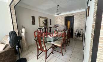 Imagem 3: Sobrado à venda com 122m², 3 quartos, 2 banheiros, quintal por R$525.000,00