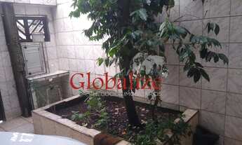 Imagem 3: Casa com 159m², 2 dormitórios, 2 banheiros e um grande Quintal na parte de trás á venda no