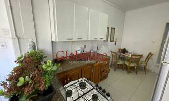 Imagem 5: Apartamento com 2 dormitórios, 2 banheiros, armários, portaria e vaga de garagem no bairro