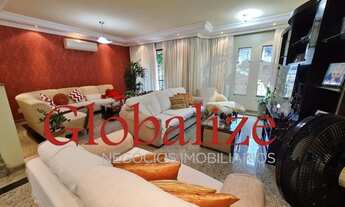 Imagem: Casa com piscina, 4 suítes à venda no