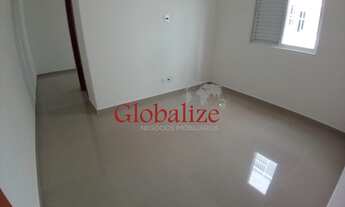 Imagem 7: Casa Sobreposta à venda com 140m², 3 quartos, 1 suíte, closet e vaga para 2 carros por R$1