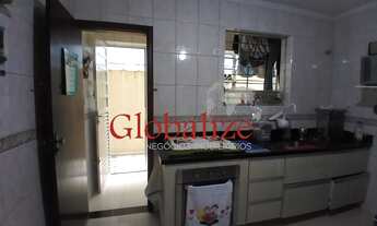 Imagem 6: Apartamento térreo com 2 dormitórios com vaga de garagem no bairro Aparecida em Santos