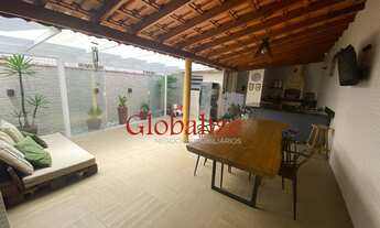 Imagem 1: Casa Triplex com 3 suítes e 2 vagas no bairro Embaré em Santos por R$ 1.299.000,00