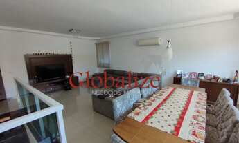 Imagem: Casa sobreposta alta com 3 dormitórios