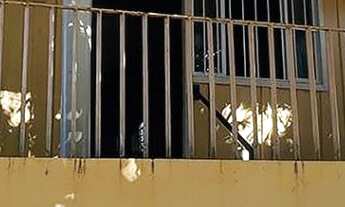 Imagem 2: CASA EM MADEIRA, muito bem localizada na Rua Castro Alves em Presidente Venceslau sp. OPO