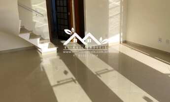 Imagem 2: Sobrado com 3 dormitórios, 4 vagas de garagem no Jardim Camila - Mogi das Cruzes - SP