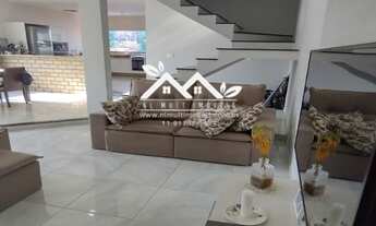 Imagem 6: Casa a venda com 3 dormitórios sendo 1 suíte com closet com 268m² de construção no Condomí