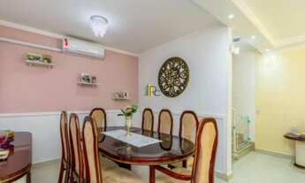 Imagem 3: Casa a Venda, condomínio Fechado, 3 Suítes, Closet, 2 Vagas de Garagem, Mobiliada, Bairro