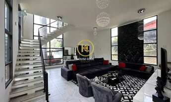 Imagem: Casa de Luxo em Condomínio com 3 Suítes