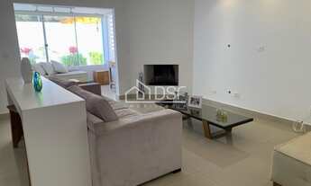 Imagem 7: Imperdível Casa à Venda em com 4 Quartos, 4 Suítes e 360m² de Área - Confira Agora!