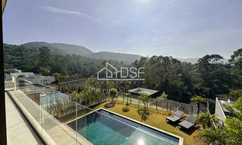 Imagem: Luxuosa Casa em Condomínio à Venda em