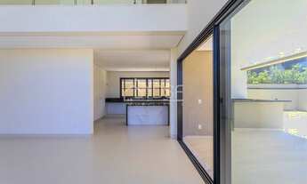 Imagem 6: Imperdível: Casa à venda em Alphaville, Santana de Parnaíba-SP, com 4 quartos, 4 suítes e