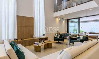 Imagem 2: Casa de Luxo em Alphaville: 4 Quartos, 4 Suítes, 3 Salas e 349m² - Santana de Parnaíba-SP