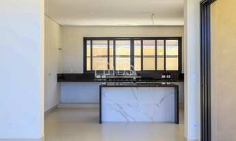 Imagem 7: Imperdível: Casa à venda em Alphaville, Santana de Parnaíba-SP, com 4 quartos, 4 suítes e