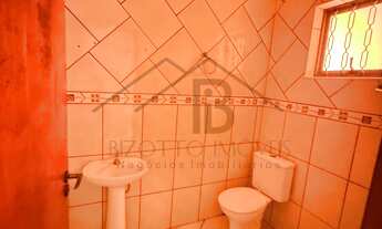 Imagem 6: OPORTUNIDADE Oportunidade casa com t3 dormitórios sendo 1 suite com ótima localização próx