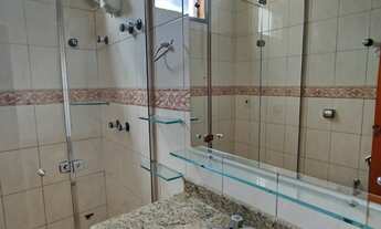 Imagem 4: Casa de luxo à venda em Franca-SP, bairro Santo Agostinho: 4 quartos, 2 suítes, 5 banheiro