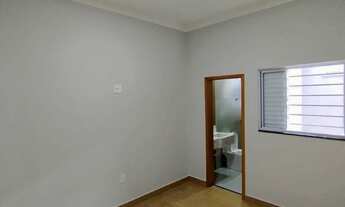 Imagem 4: Linda Casa à Venda em Franca-SP, 3 Quartos, 1 Suíte, 2 Banheiros, 125m² de Área