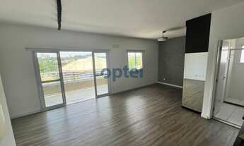Imagem 3: Loft de 48m², semimobiliado, com varanda ampla de frente para Av. Kennedy, lazer na Cobert