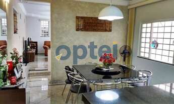 Imagem: CASA COM 4 DORMITÓRIOS À VENDA, 233 M²