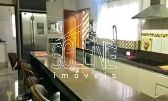 Imagem 4: SOBRADO A VENDA NO JARDIM DAS FLORES COM 4 DORMITÓRIOS COM ARMARIOS, SENDO 2 SUITES, CHURR