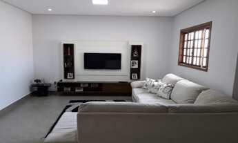 Imagem: Casa / Borda da Mata / 03 dormitórios /