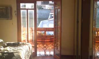 Imagem 7: Casa Sobrado / 4 dormitórios sendo 3 Suítes / Condomínio Residencial Coleginho / Piscina