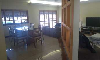 Imagem 5: Casa Sobrado / 4 dormitórios sendo 3 Suítes / Condomínio Residencial Coleginho / Piscina