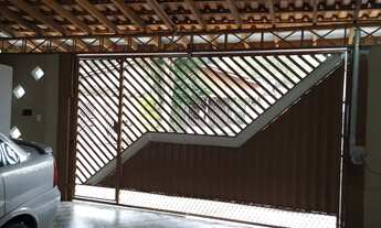 Imagem 2: Casa / Torrão de ouro / 03 dormitórios sendo 1 suíte / 158m² / São José dos Campos