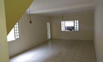 Imagem: Casa sobrado / 3 Dormitórios sendo 1 suíte