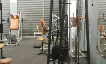 Imagem 3: OPORTUNIDADE VENDA. PONTO COMERCIAL COM CASA DE 4 DORMITORIOS SUITE E SACADA. JARDIM COLON