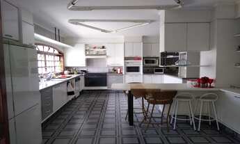 Imagem 4: LINDO SOBRADO EM CONDOMINIO FECHADO. PISCINA E AREA GOURMET. 5 DORMITORIOS E 4 SUITES. AMP