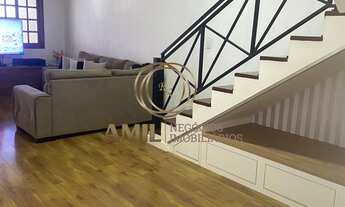 Imagem 2: Casa assobradada / vista verde / 03 dormitórios / 01 suíte / 200 m² de terreno / 80m² de c