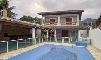 Imagem: Casa Sobrado, Praia Maranduba, Escritura