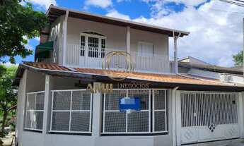 Imagem: 02 casas e 02 edículas construção de