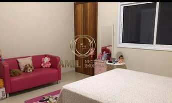 Imagem 4: Casa sobrado/ Residencial Santa Helena/ 390m²/ 5 quartos sendo 1 suíte com Jacuzzi/ Caçapa