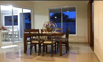 Imagem 2: Casa sobrado/ Residencial Santa Helena/ 390m²/ 5 quartos sendo 1 suíte com Jacuzzi/ Caçapa